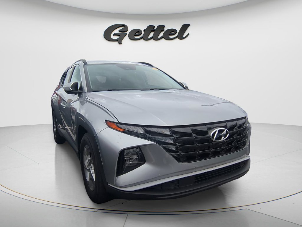 Used 2024 Hyundai Tucson SEL FWD image 2