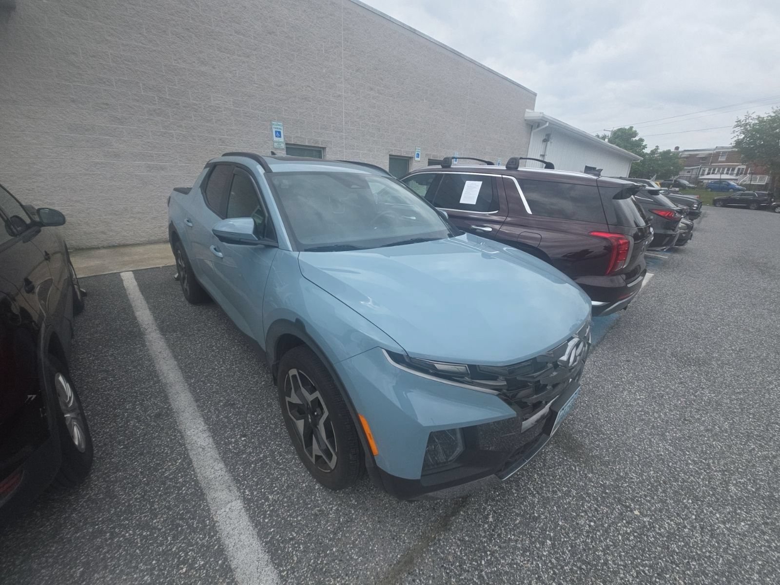Used 2023 Hyundai Santa Cruz Limited AWD/4WD image 3