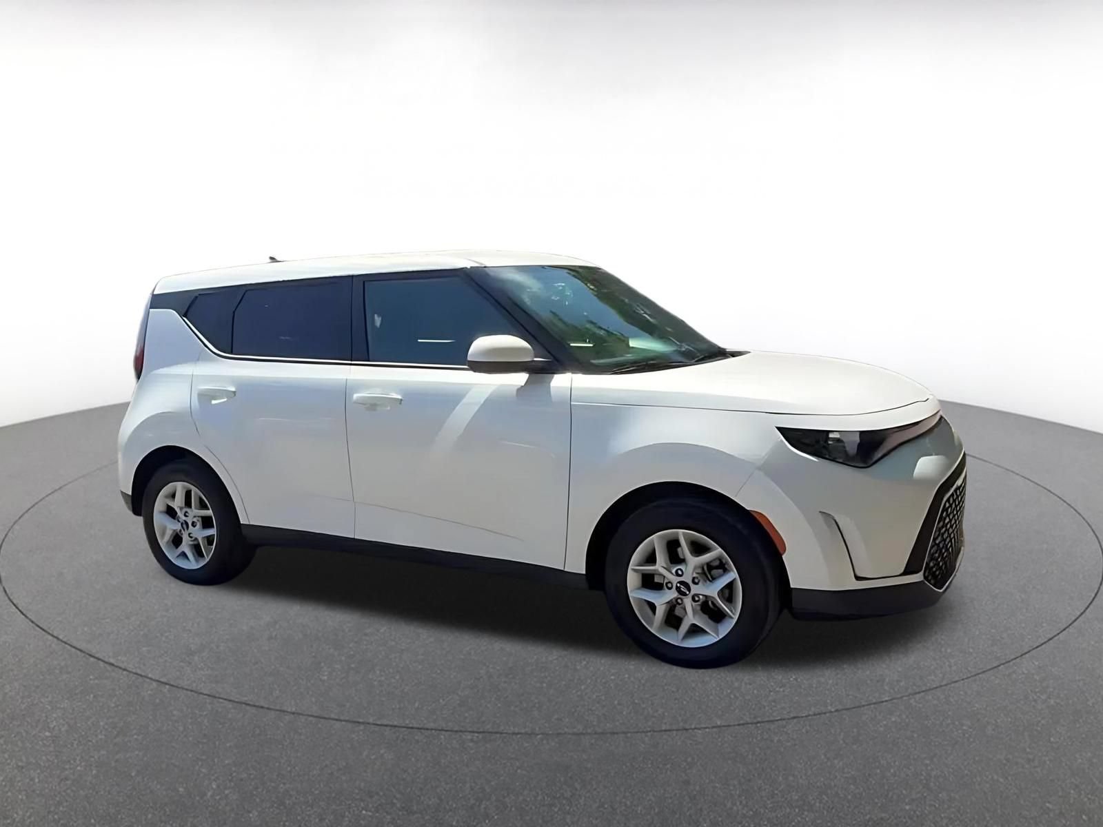 Used 2025 Kia Soul LX w/ LX Technology Package FWD video 2