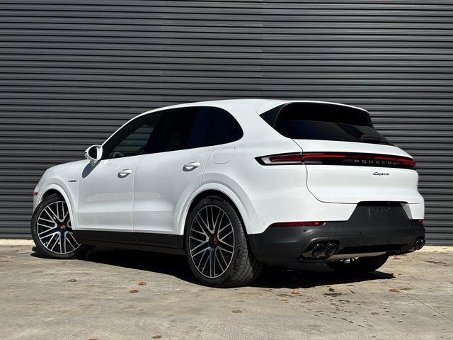 New 2026 Porsche Cayenne E-Hybrid image 3