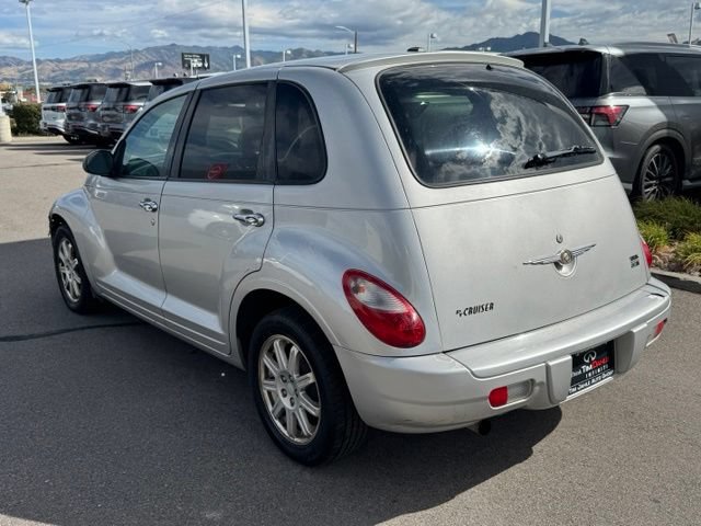 Used 2007 Chrysler PT Cruiser Touring w/ Fleet Value Group I FWD image 6
