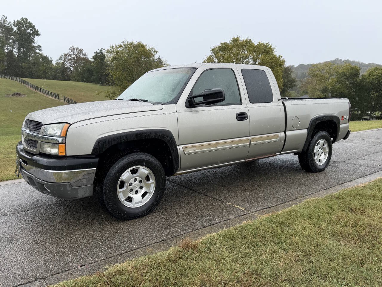 Used 2003 Chevrolet Silverado 1500 LS w/ Off-Road Package AWD/4WD image 1