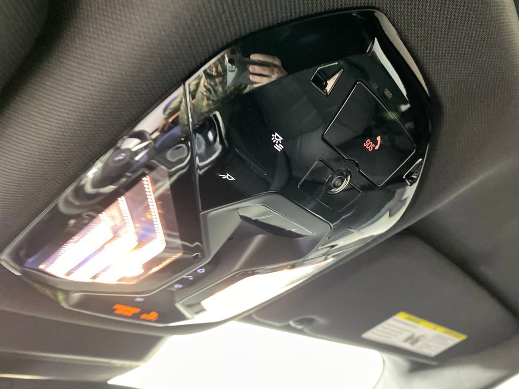 Used 2024 BMW 760i xDrive image 26