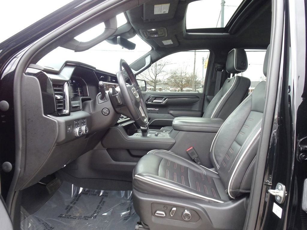 Used 2023 GMC Sierra 1500 AT4X image 11