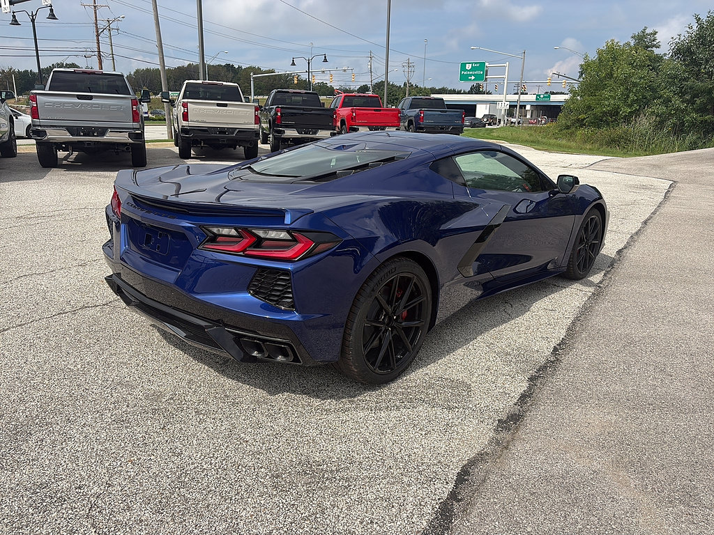New 2027 Chevrolet Corvette Stingray Coupe w/ Stealth Interior Trim Package RWD image 5