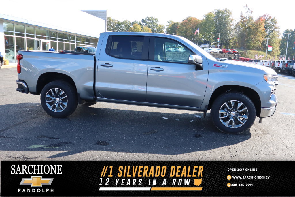 New 2026 Chevrolet Silverado 1500 LT w/ Z71 Off-Road Package AWD/4WD image 1