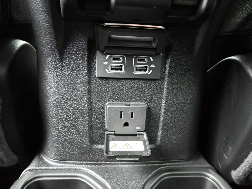 New 2026 Jeep Wrangler Sahara w/ Technology Group image 25