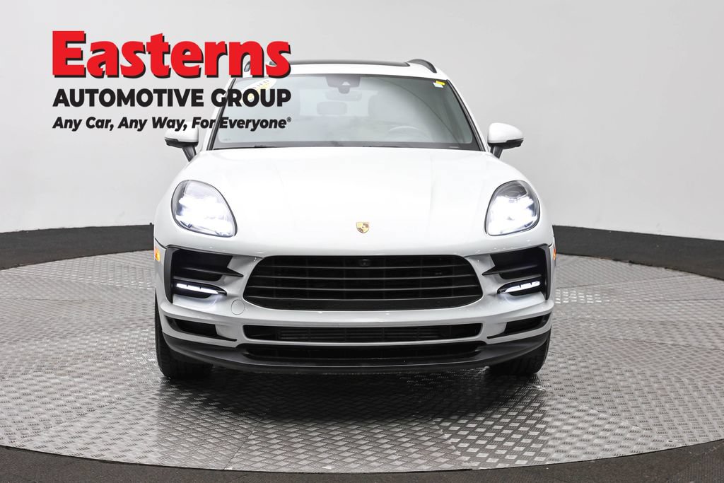 Used 2021 Porsche Macan AWD/4WD image 2