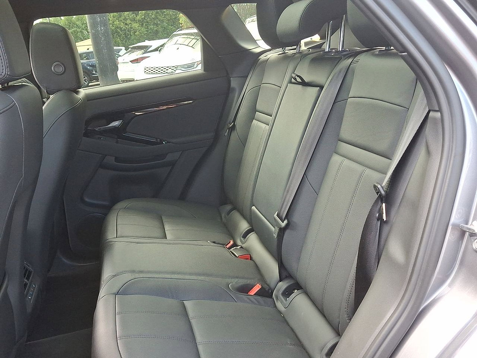 Certified 2025 Land Rover Range Rover Evoque S image 27