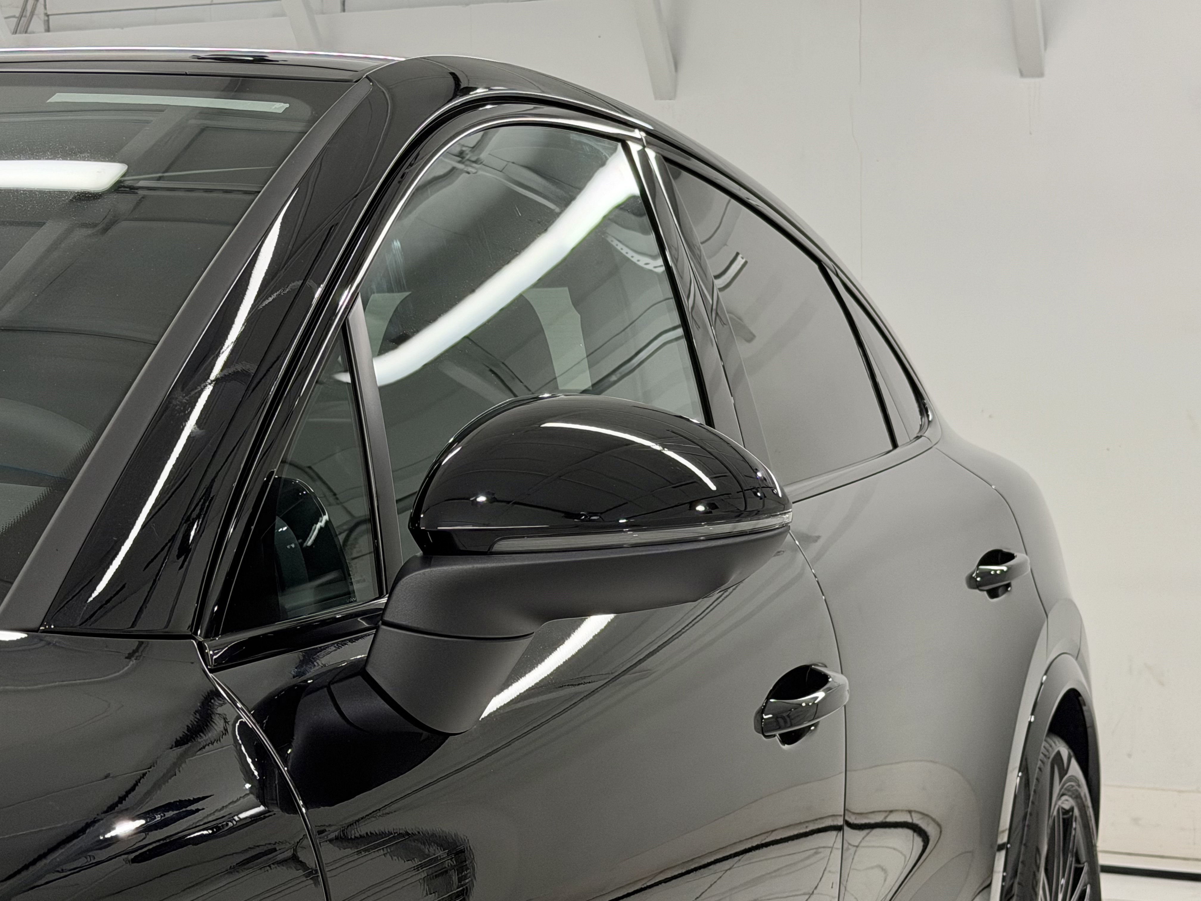 New 2026 Porsche Cayenne Coupe AWD/4WD image 19