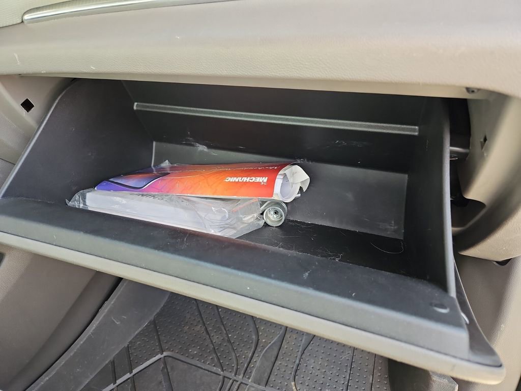 Used 2018 Chevrolet Traverse Premier w/ Driver Confidence II Package image 22