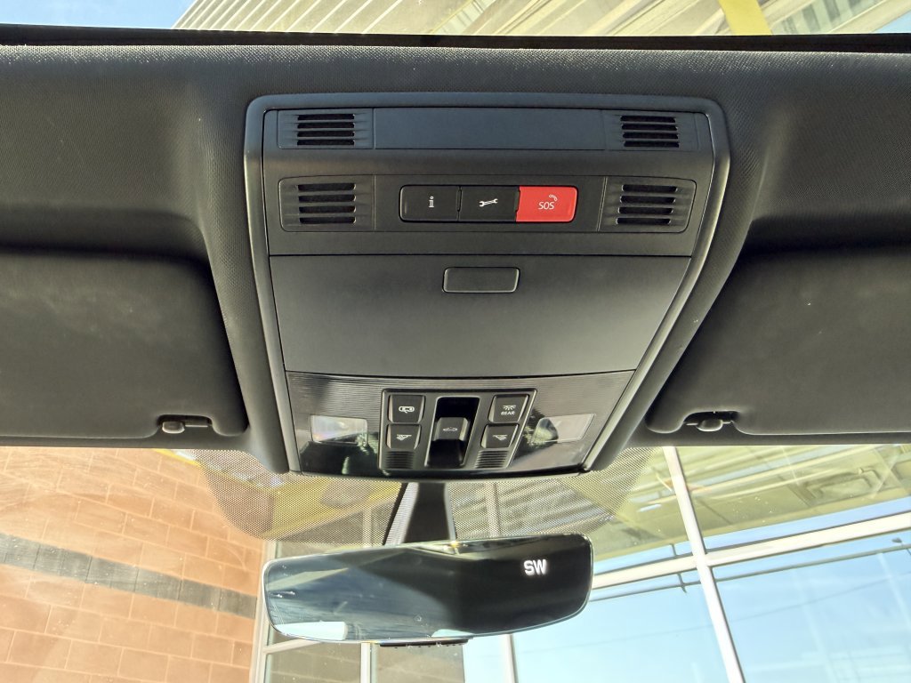 Used 2019 Volkswagen GTI SE w/ SE Experience Package image 24