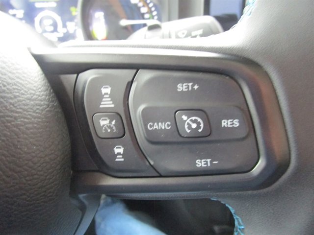 Used 2024 Jeep Wrangler Unlimited Rubicon 4xe image 27