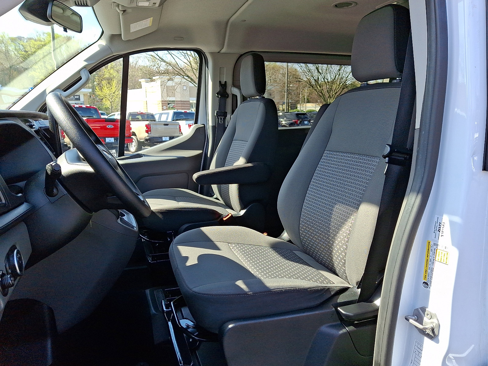 Used 2024 Ford Transit 350 XLT image 14