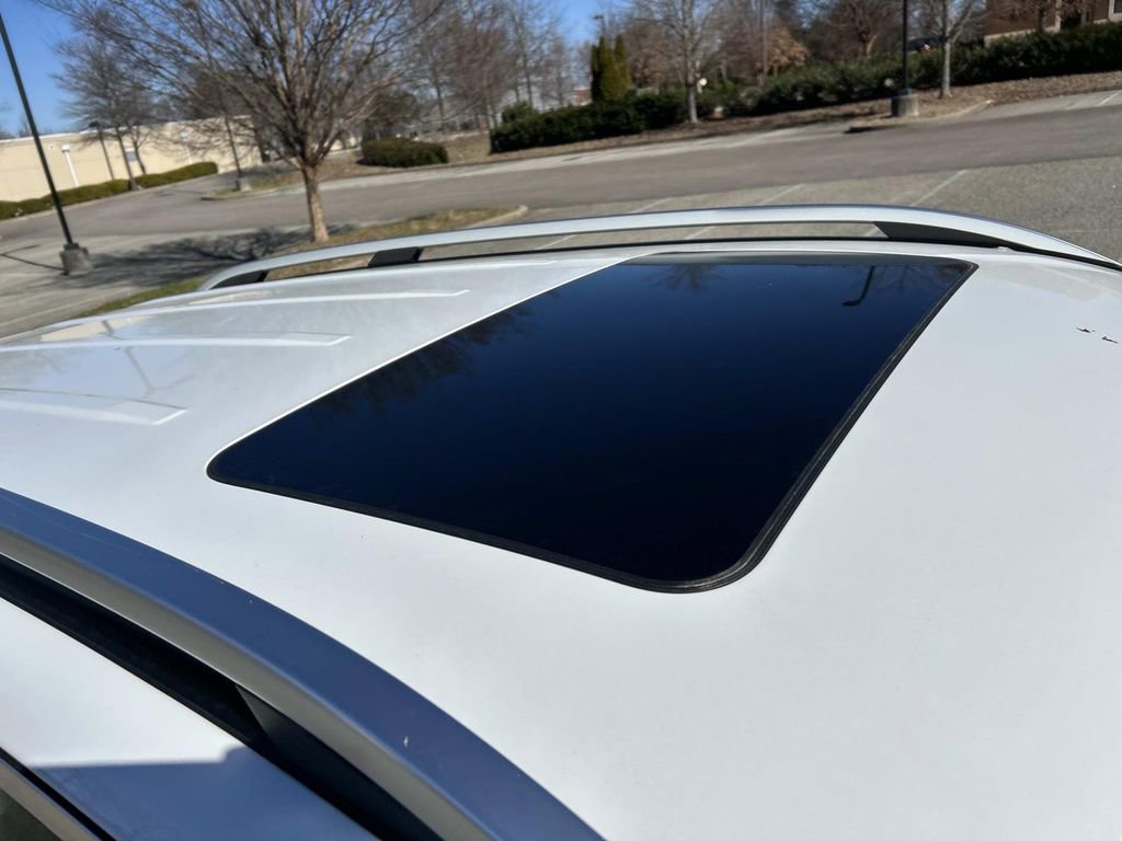 Used 2024 Mercedes-Benz GLE 450e 4MATIC image 11