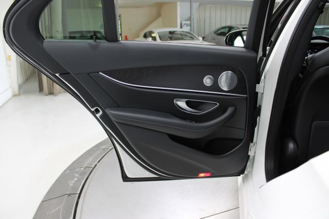 Used 2019 Mercedes-Benz E 300 image 34