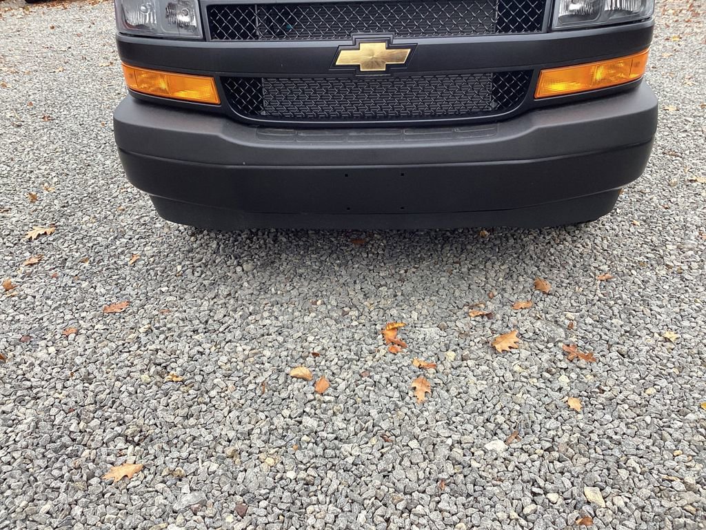 New 2025 Chevrolet Express 2500 image 18