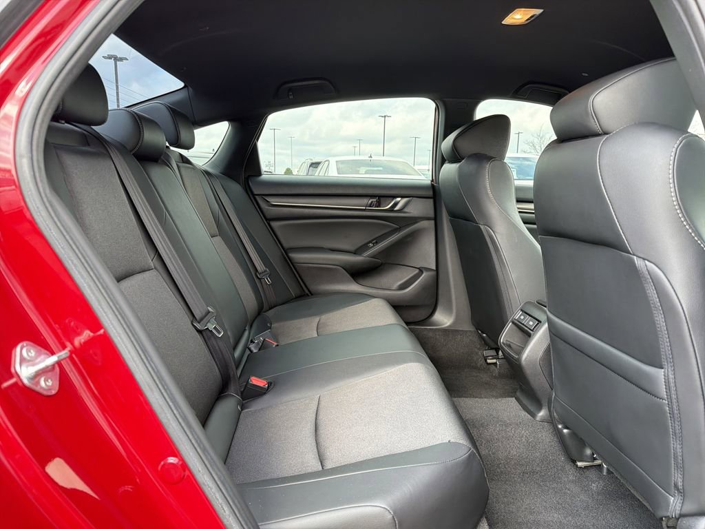 Used 2021 Honda Accord Sport image 15