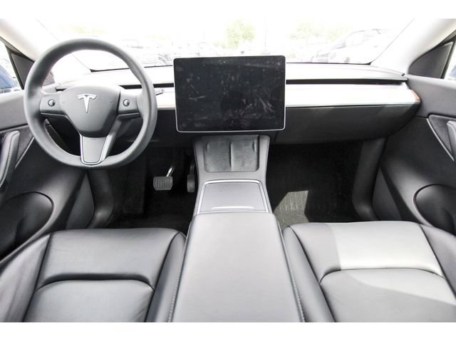 Used 2022 Tesla Model Y Long Range image 8