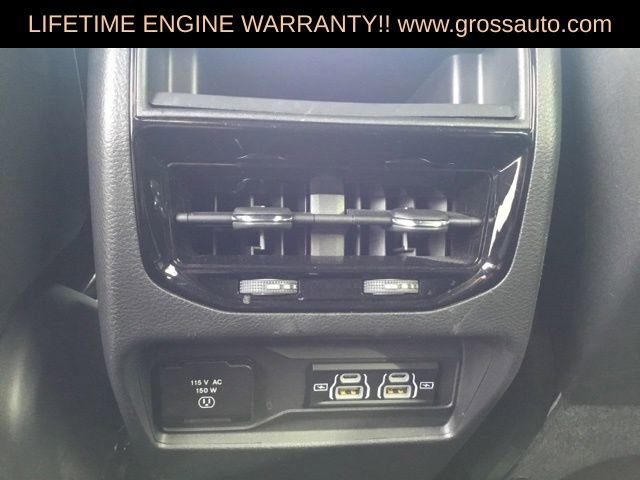 Used 2025 Jeep Grand Cherokee Altitude AWD/4WD image 17