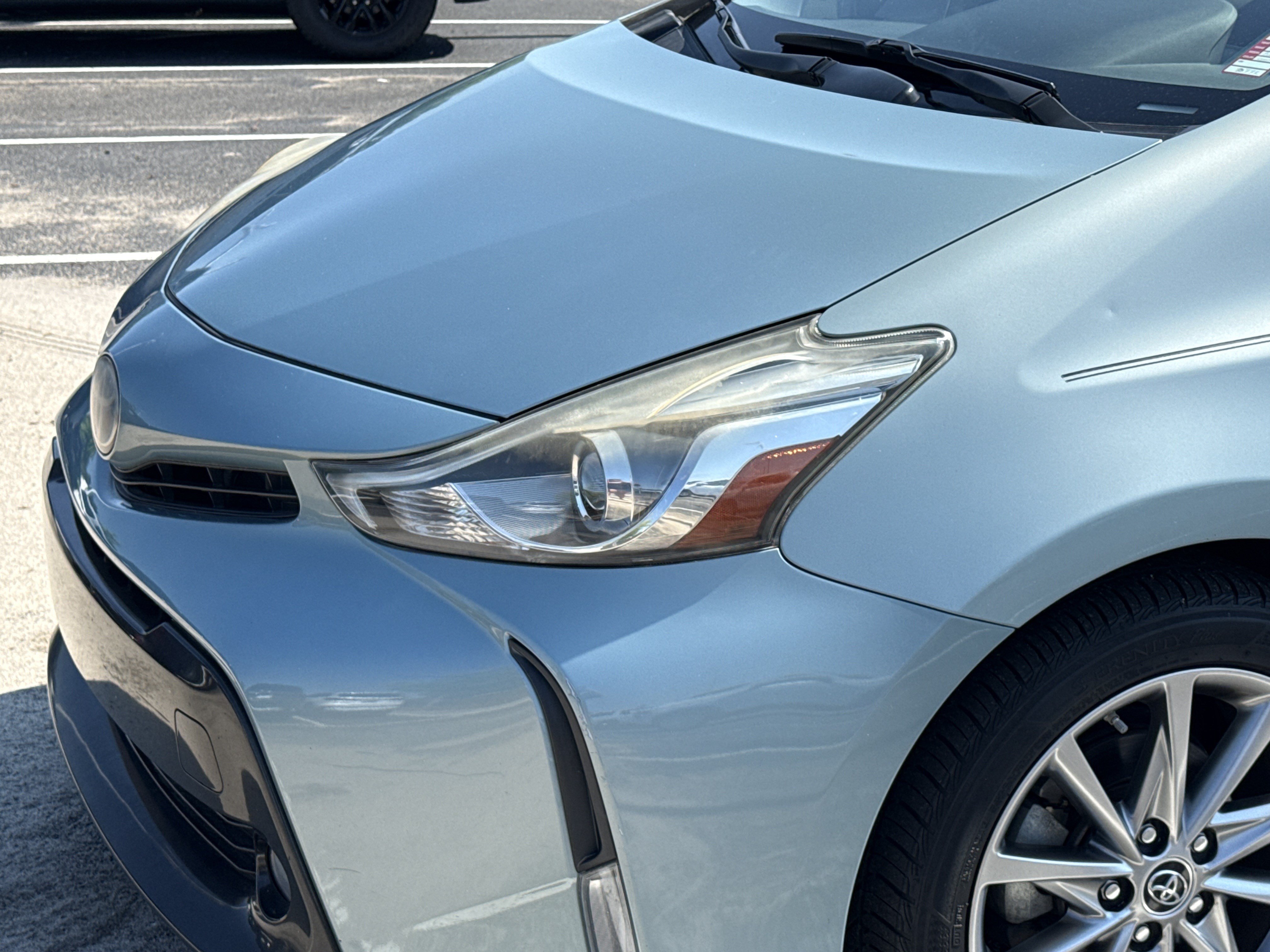 Used 2015 Toyota Prius V Five w/ Advanced Technology Package FWD image 6