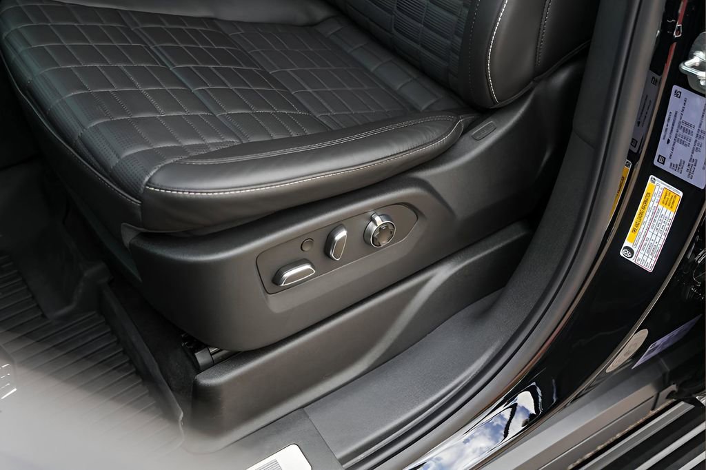 Certified 2025 Cadillac Escalade V w/ LPO, Floor Liner Package image 8