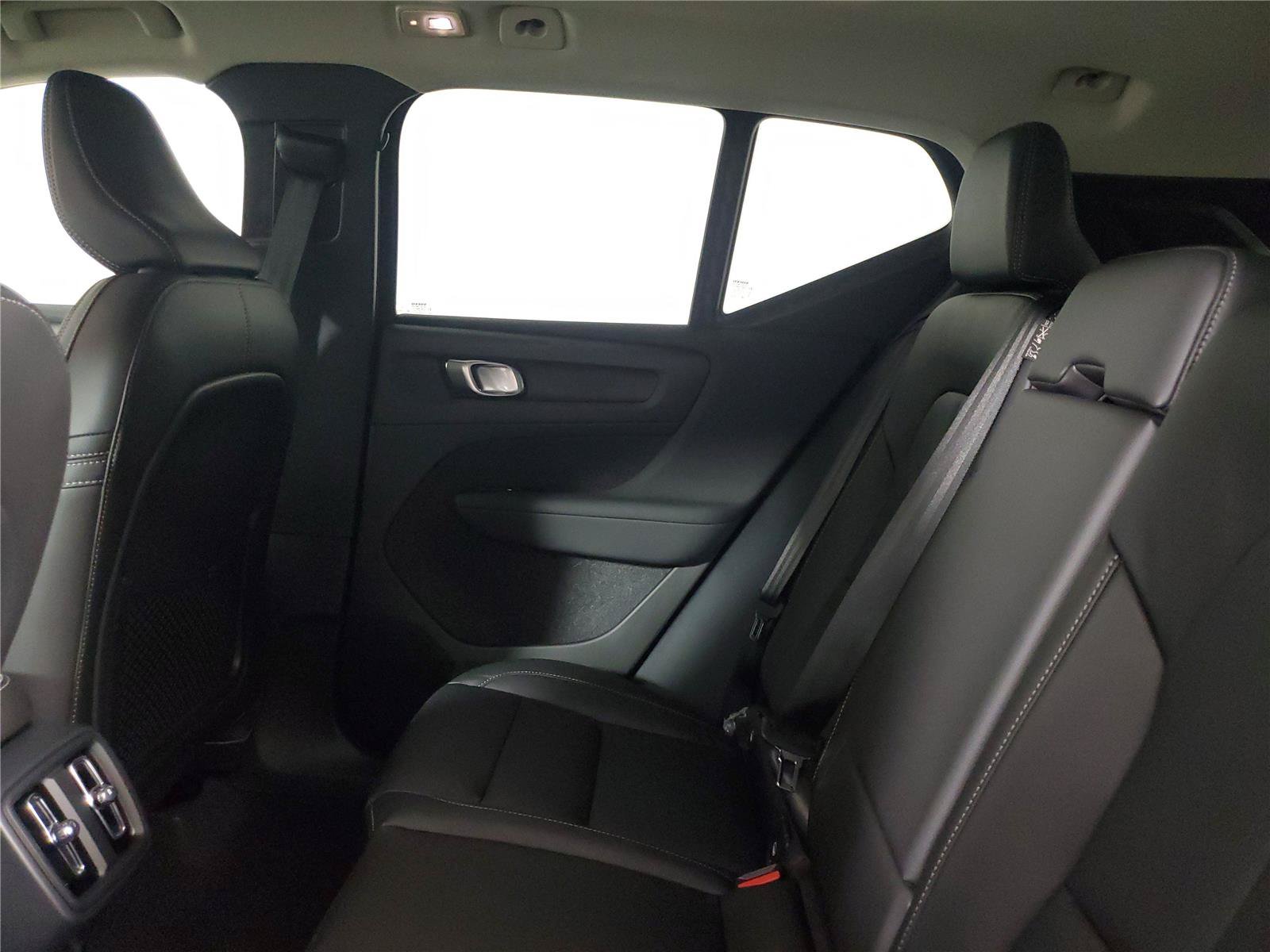 New 2026 Volvo XC40 B5 Plus w/ Protection Package Premier AWD/4WD image 12