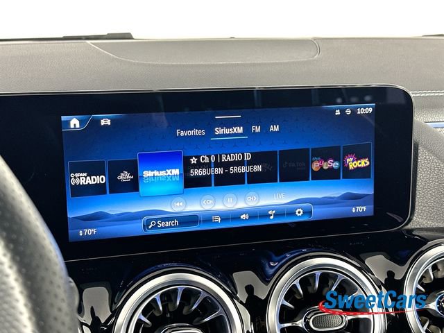 Used 2024 Mercedes-Benz GLA 35 AMG 4MATIC image 25