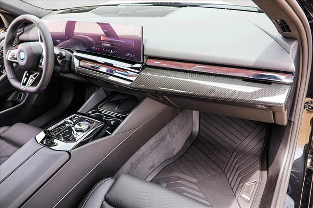 New 2027 BMW 550e xDrive AWD/4WD image 23