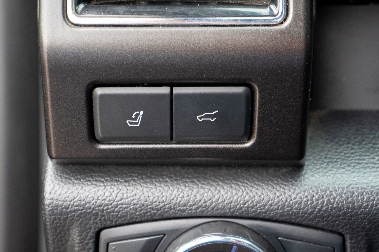 Used 2019 Ford Expedition Max Limited w/ Equipment Group 303A AWD/4WD image 39