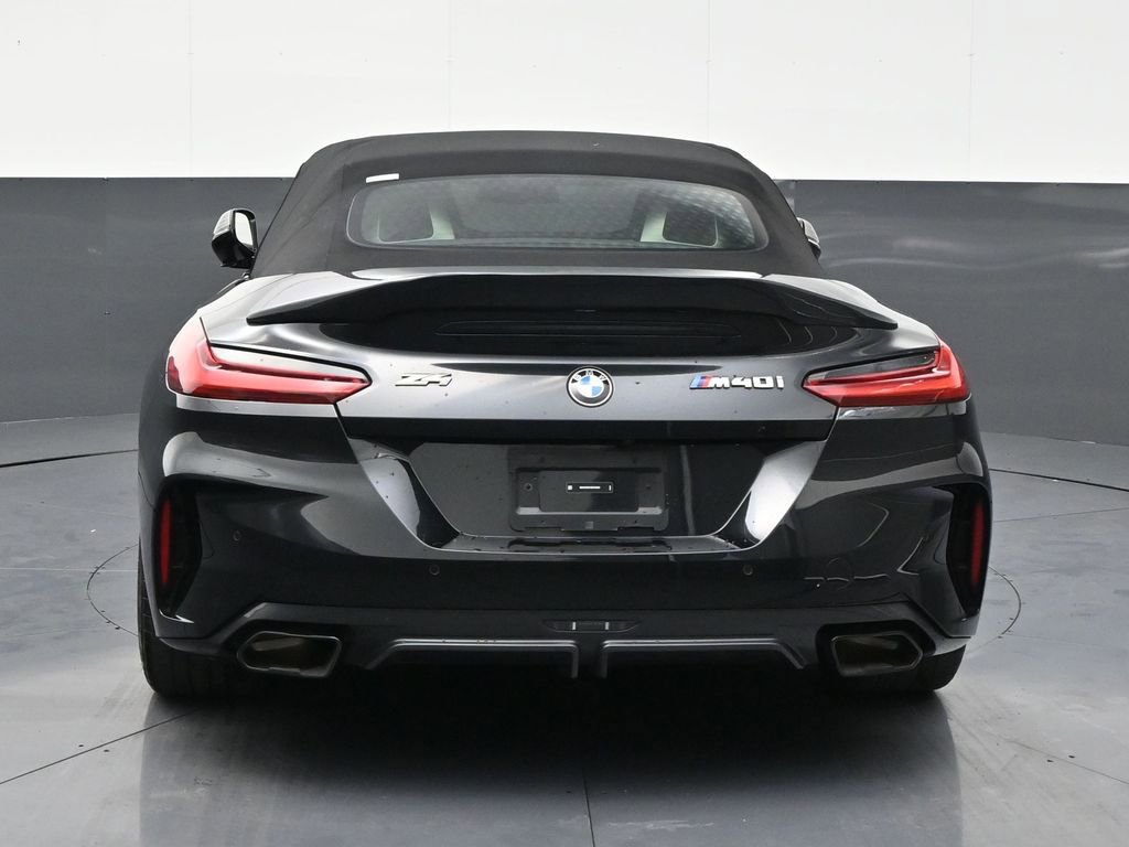Used 2024 BMW Z4 M40i w/ Premium Package image 4
