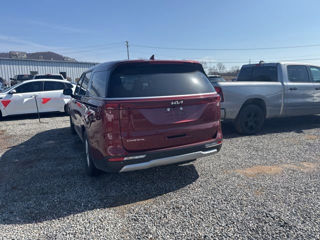 Used 2024 Kia Carnival LX image 5