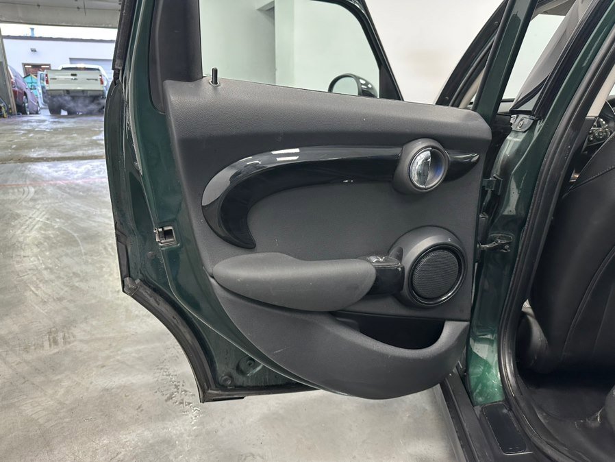 Used 2019 MINI Cooper S w/ Storage Package image 30