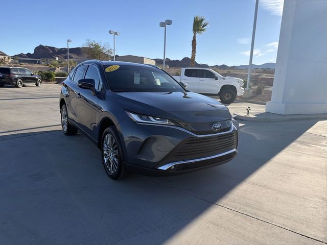 Certified 2024 Toyota Venza XLE image 3