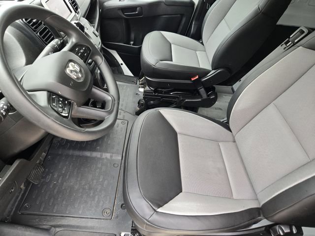 Used 2026 RAM ProMaster 2500 w/ Convenience Group FWD image 13