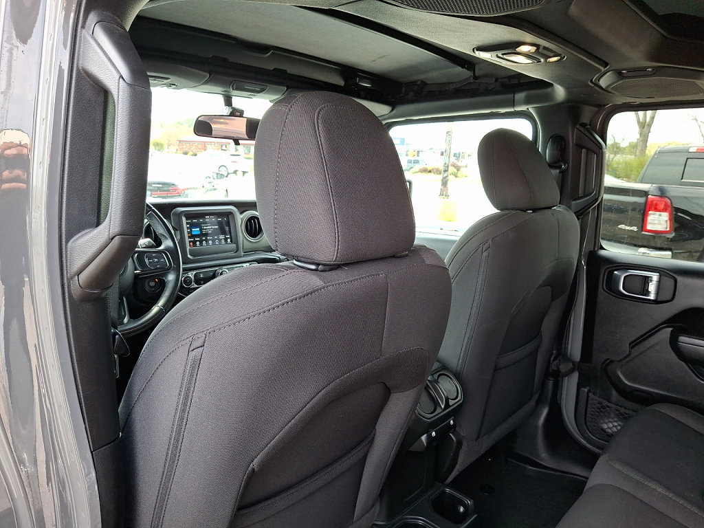 Used 2022 Jeep Gladiator Willys image 20