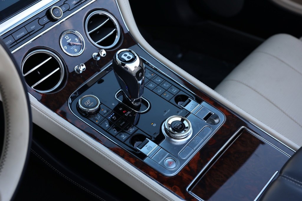 Used 2021 Bentley Continental GT image 23
