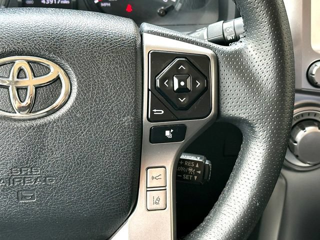 Used 2024 Toyota 4Runner SR5 AWD/4WD image 22