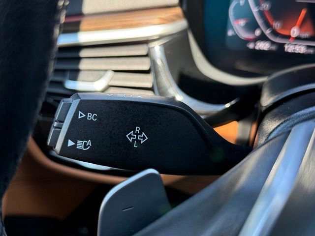 Used 2022 BMW 530i xDrive w/ Convenience Package image 49