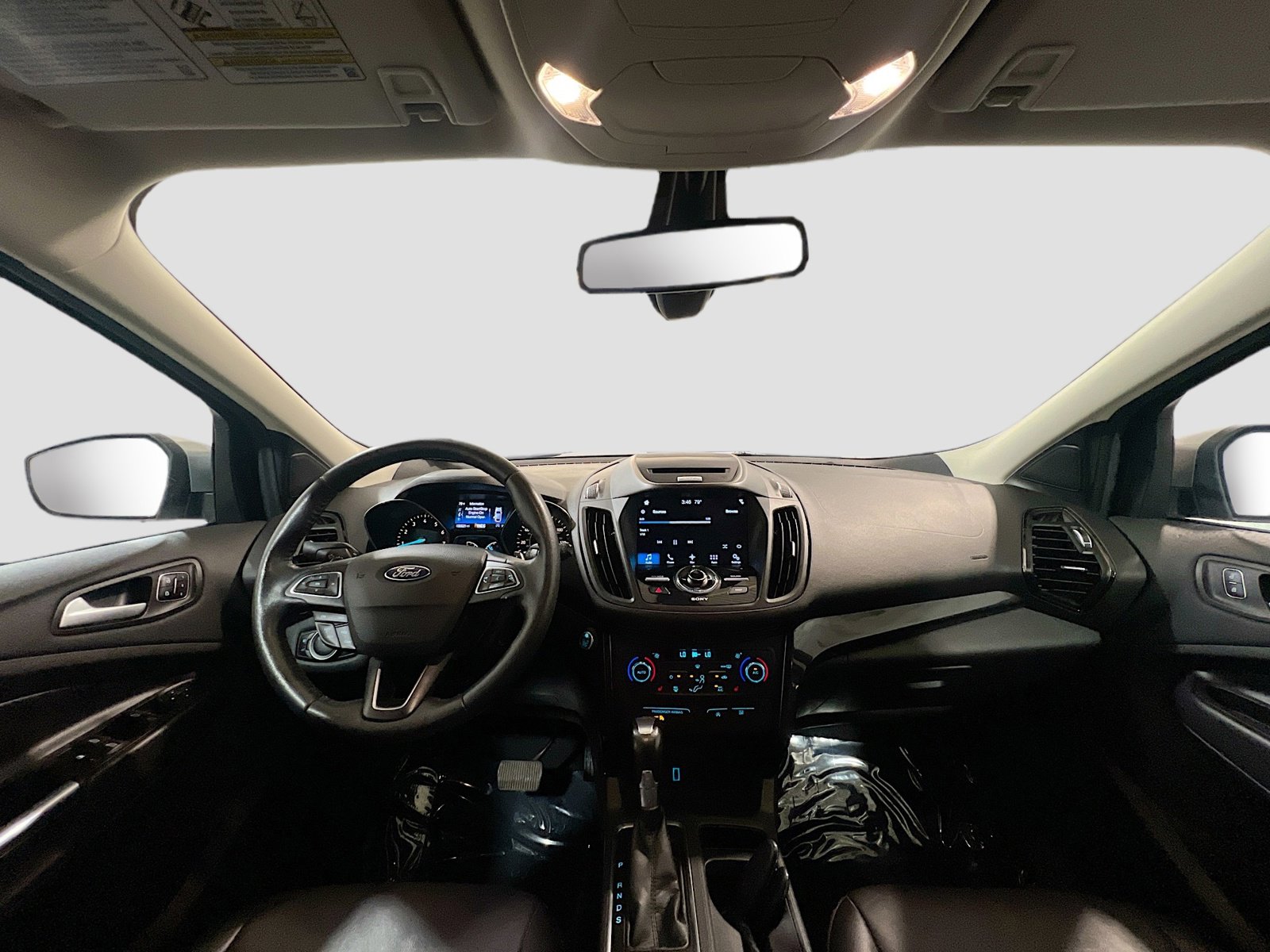 Used 2017 Ford Escape Titanium image 16