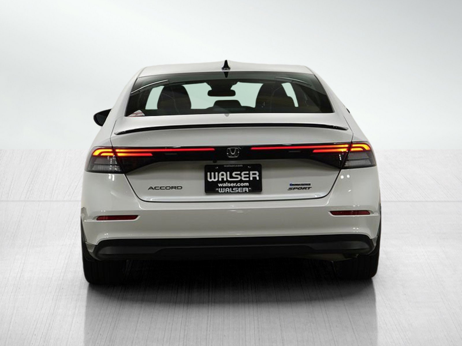 Used 2023 Honda Accord Sport image 4