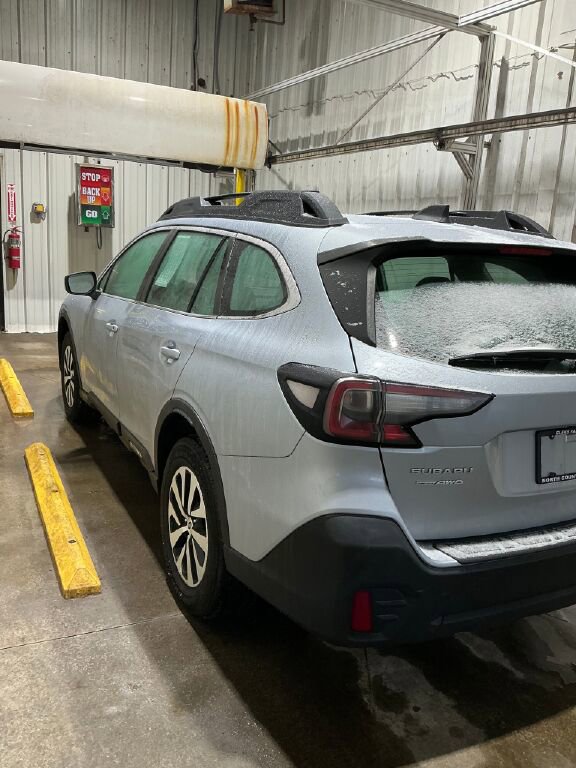 Certified 2021 Subaru Outback image 2