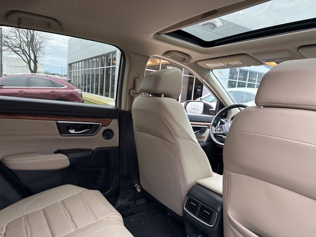 Used 2019 Honda CR-V Touring image 9