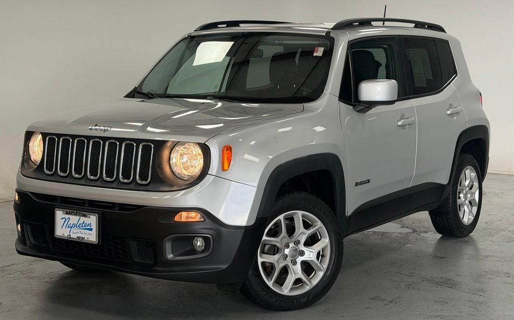Used 2015 Jeep Renegade Latitude w/ Popular Equipment Group AWD/4WD image 1