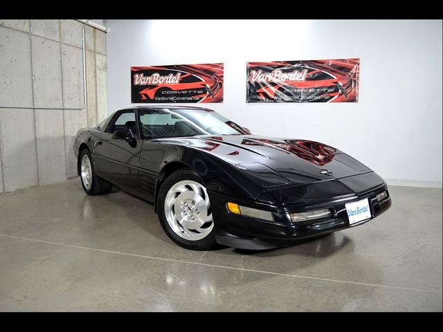 Used 1994 Chevrolet Corvette Coupe RWD image 1