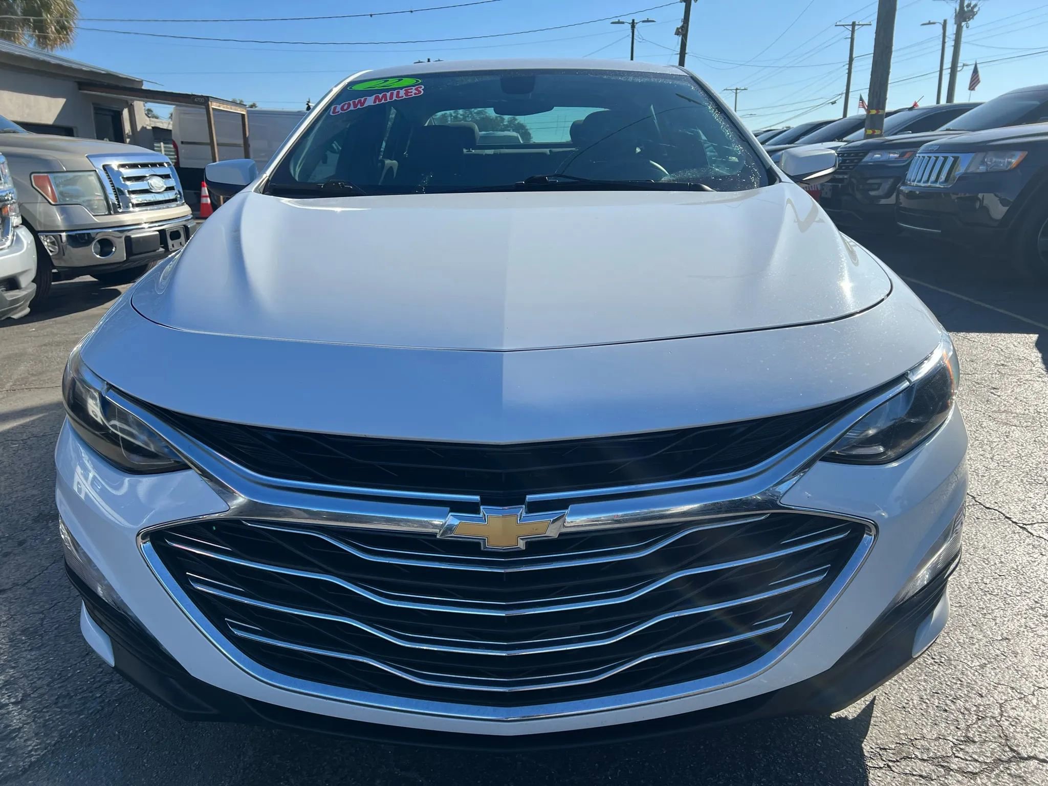 Used 2022 Chevrolet Malibu LT image 3