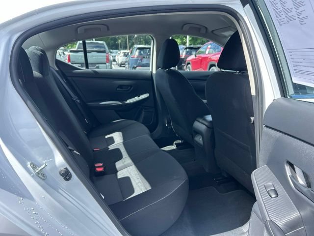 Used 2025 Nissan Sentra SV FWD image 17