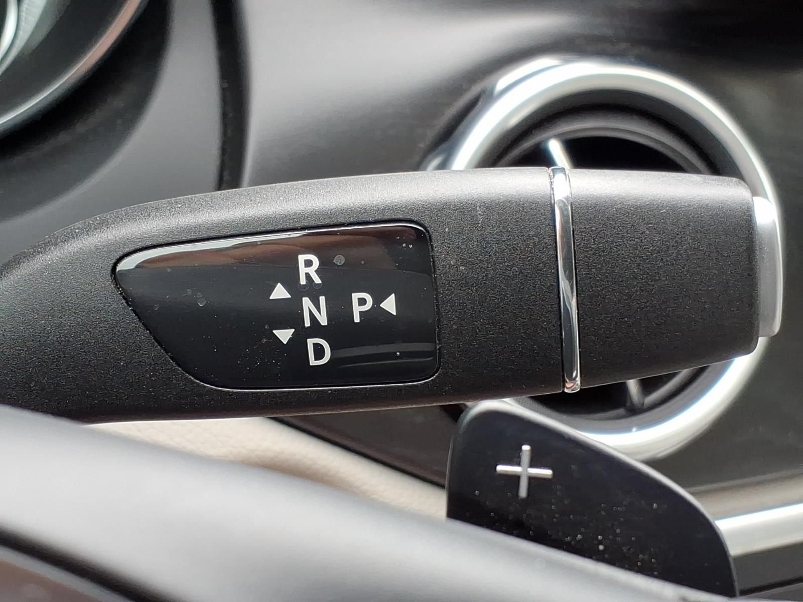 Certified 2018 Mercedes-Benz GLA 250 4MATIC image 28