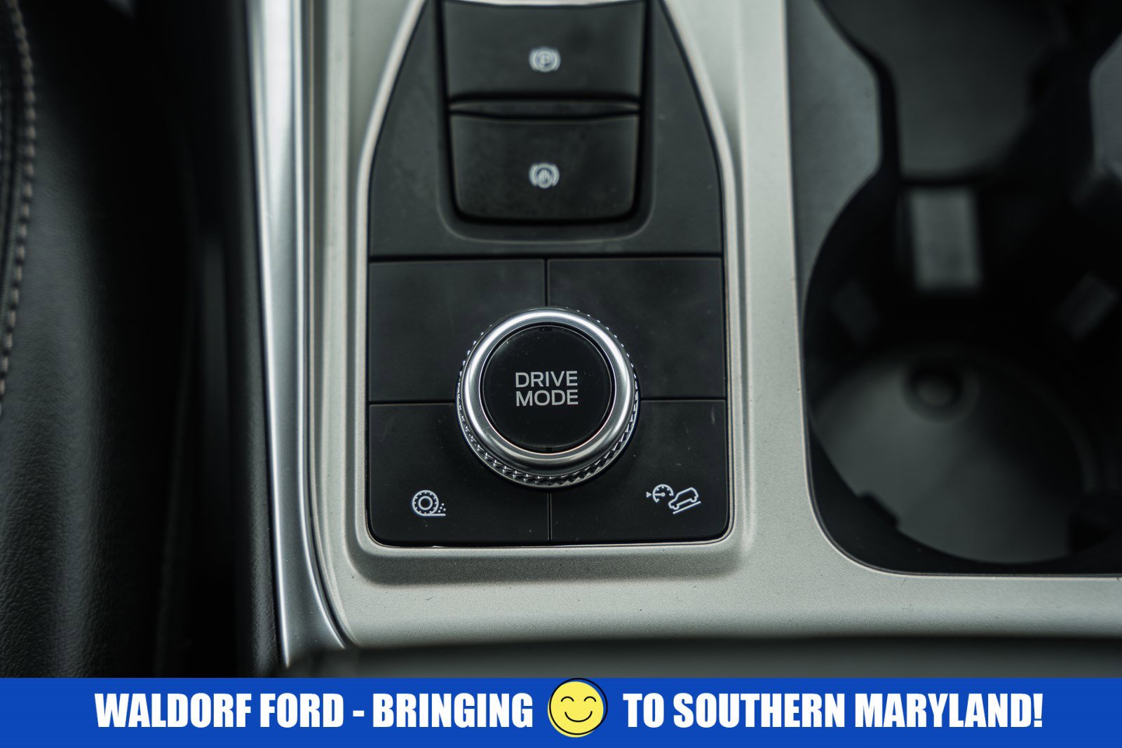 Used 2023 Ford Explorer XLT w/ Equipment Group 202A image 53