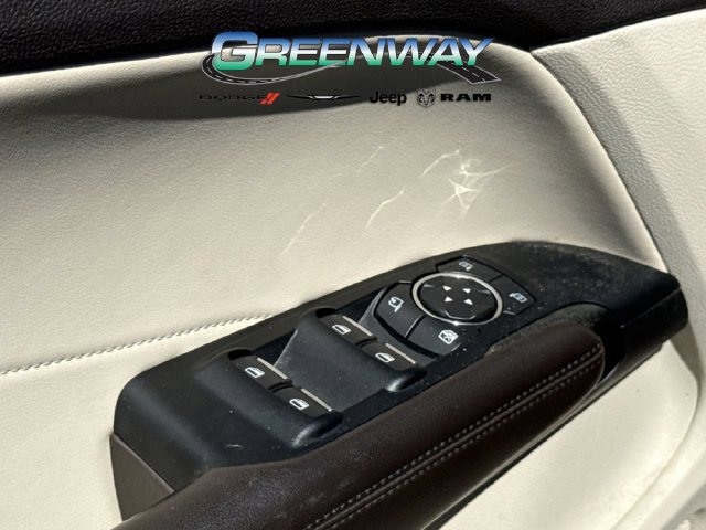 Used 2018 Lincoln MKC Reserve FWD image 19